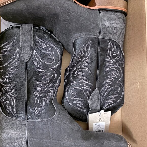 Mens ARIAT boots - Picture 2 of 8